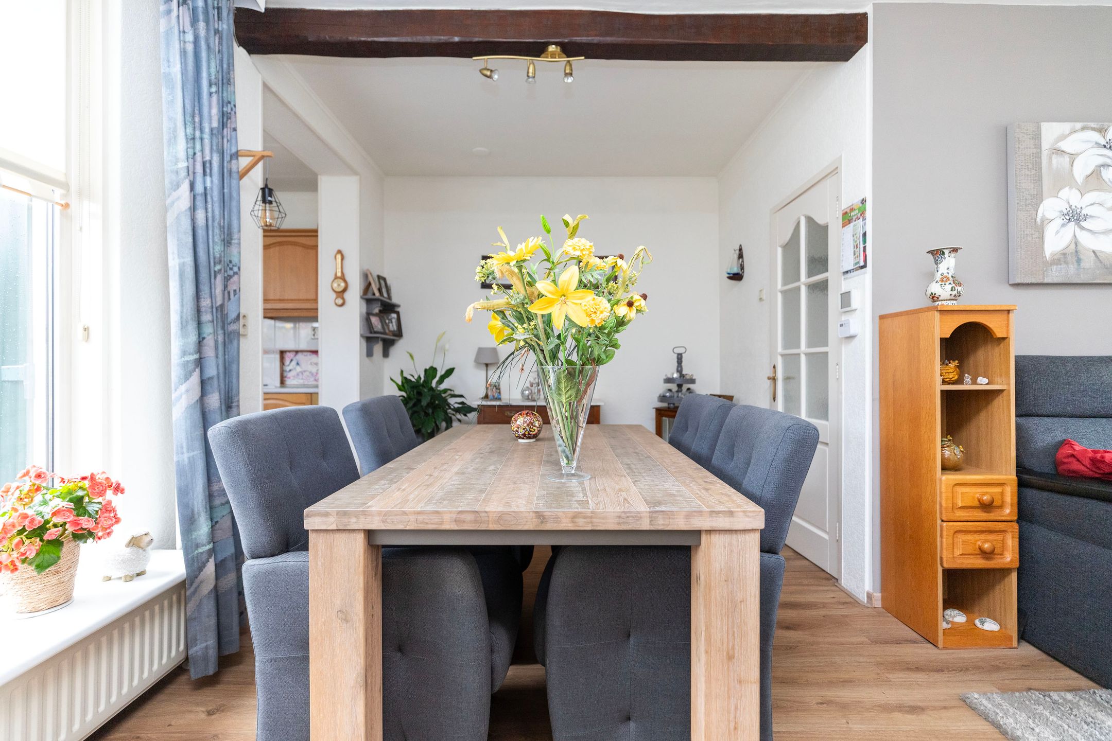 Foto 24 van J.D. van der Waalsstraat 29