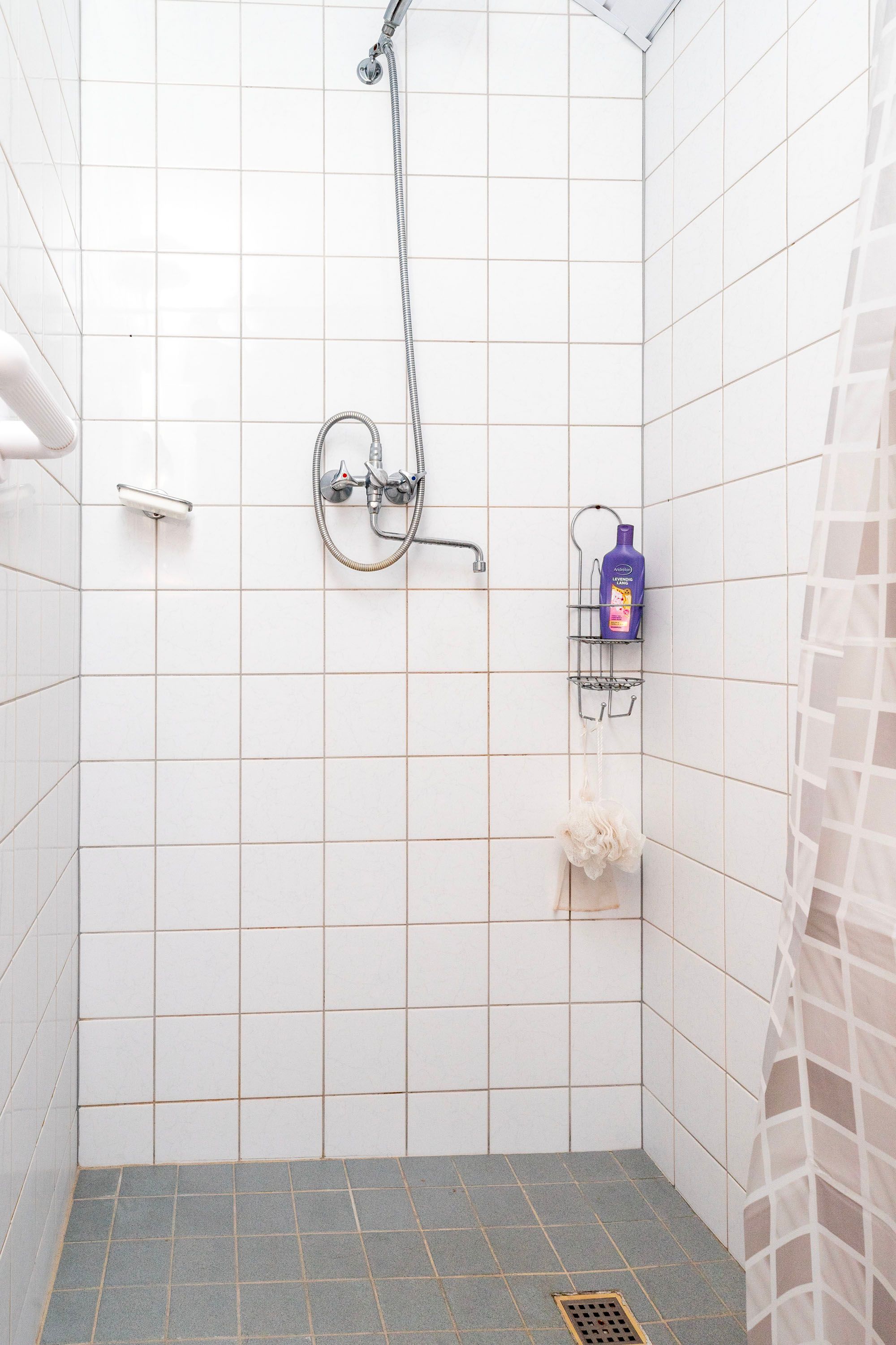 Foto 27 van J.D. van der Waalsstraat 29