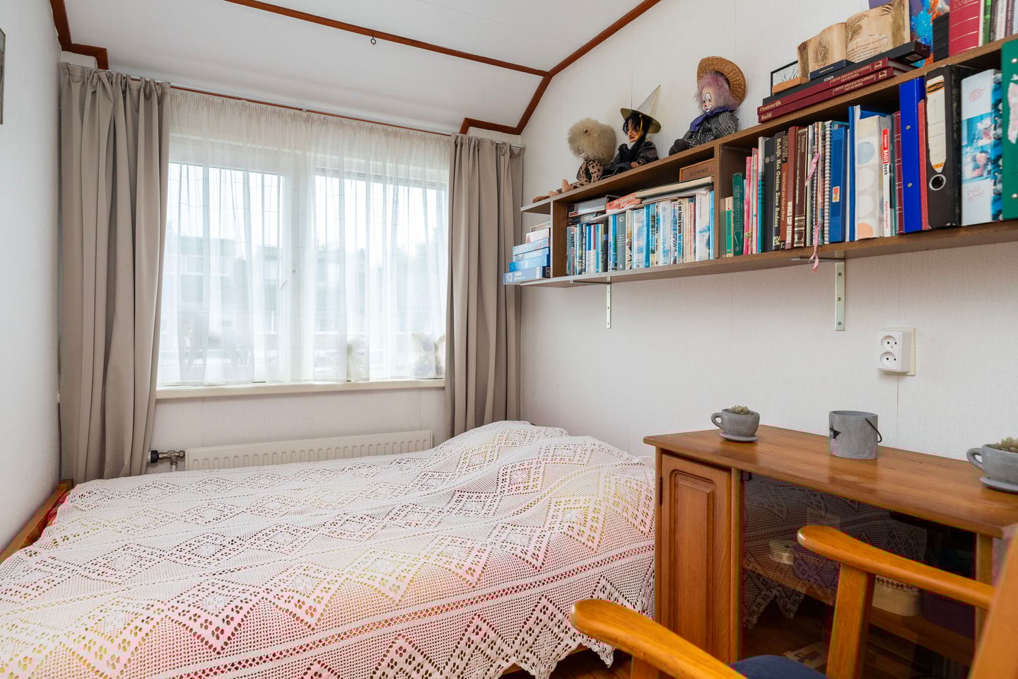 Foto 29 van J.D. van der Waalsstraat 29