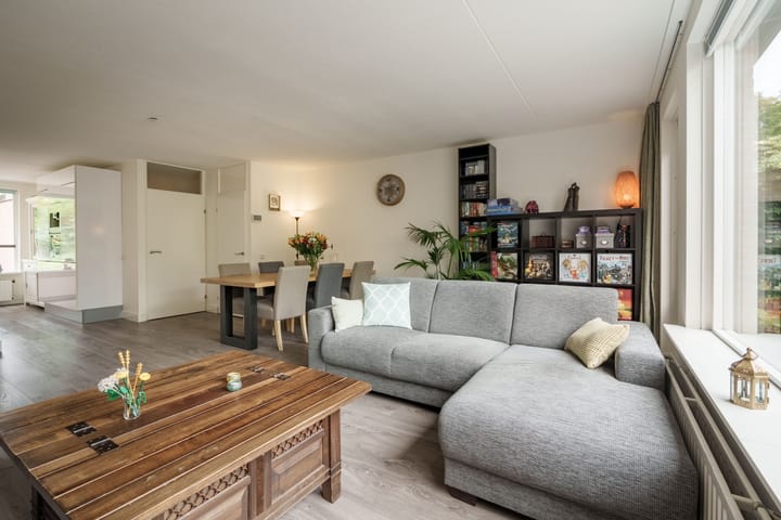 Foto 6 van Crosestein 2057