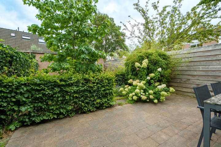 Foto 18 van Crosestein 2057