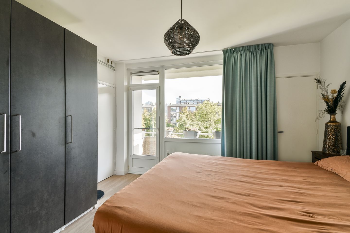 Foto 19 van van Leeuwenstraat 46