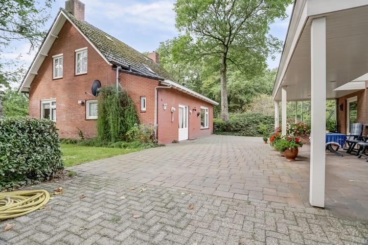 Photo 30 of Zandstraat 2