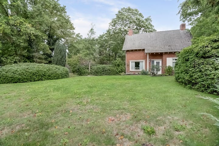 Photo 41 of Zandstraat 2