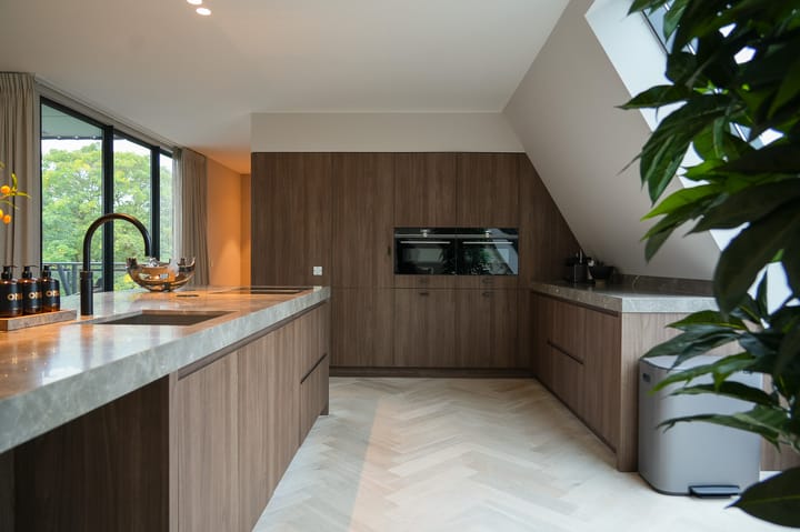 Foto 16 van Parade 13-C