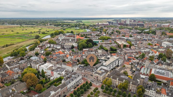 Foto 51 van Parade 13-C