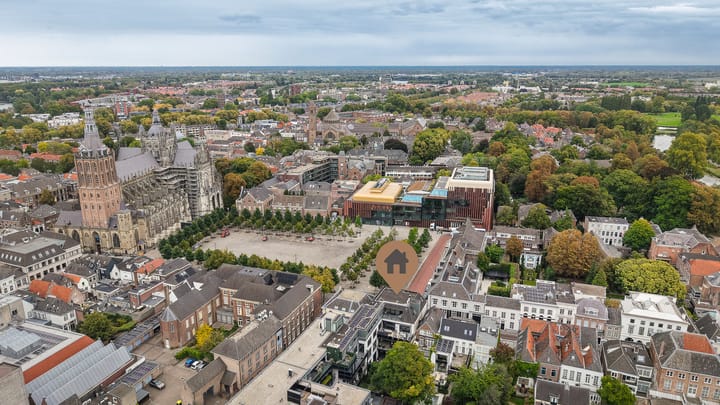 Foto 52 van Parade 13-C