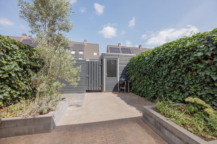 Photo 44 of Willem van Oranjestraat 15