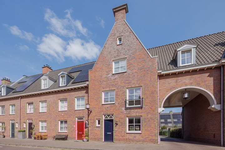 Photo 6 of Willem van Oranjestraat 15