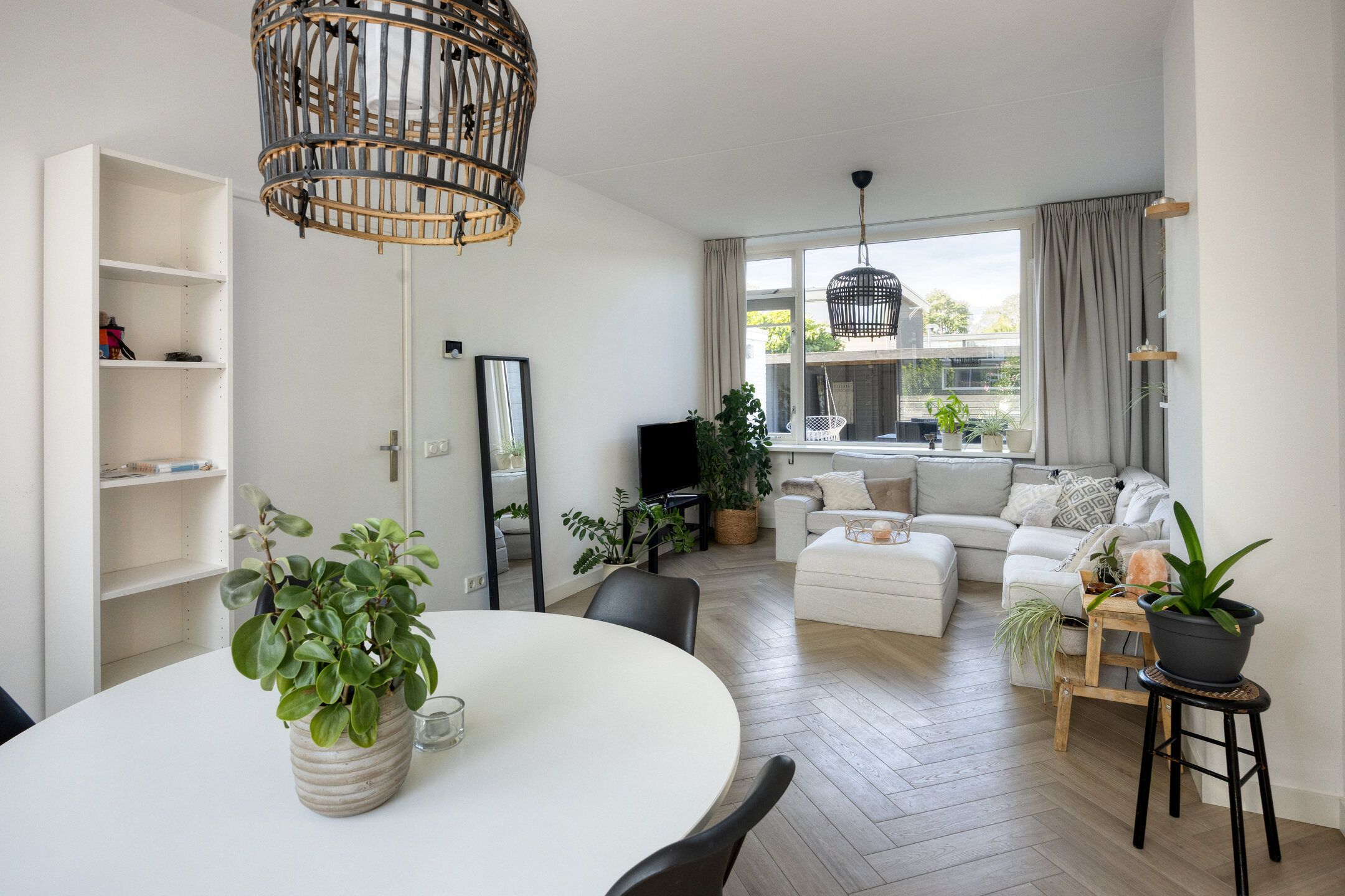 Photo 9 of van Oss-straat 19