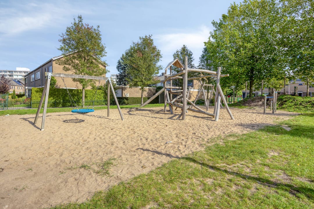 Photo 37 of van Oss-straat 19