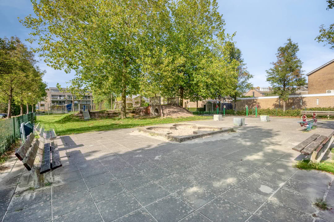 Photo 38 of van Oss-straat 19