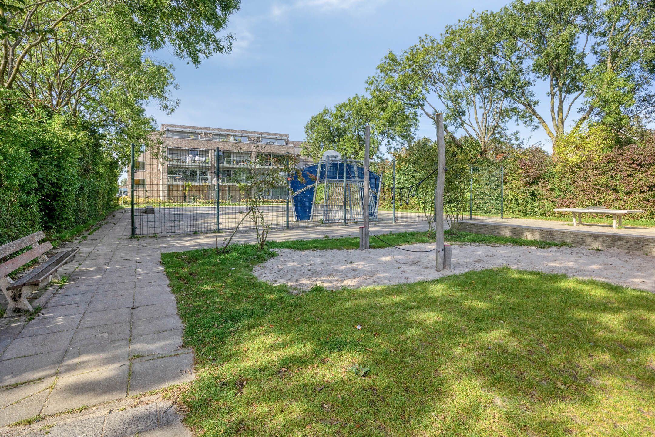 Photo 39 of van Oss-straat 19