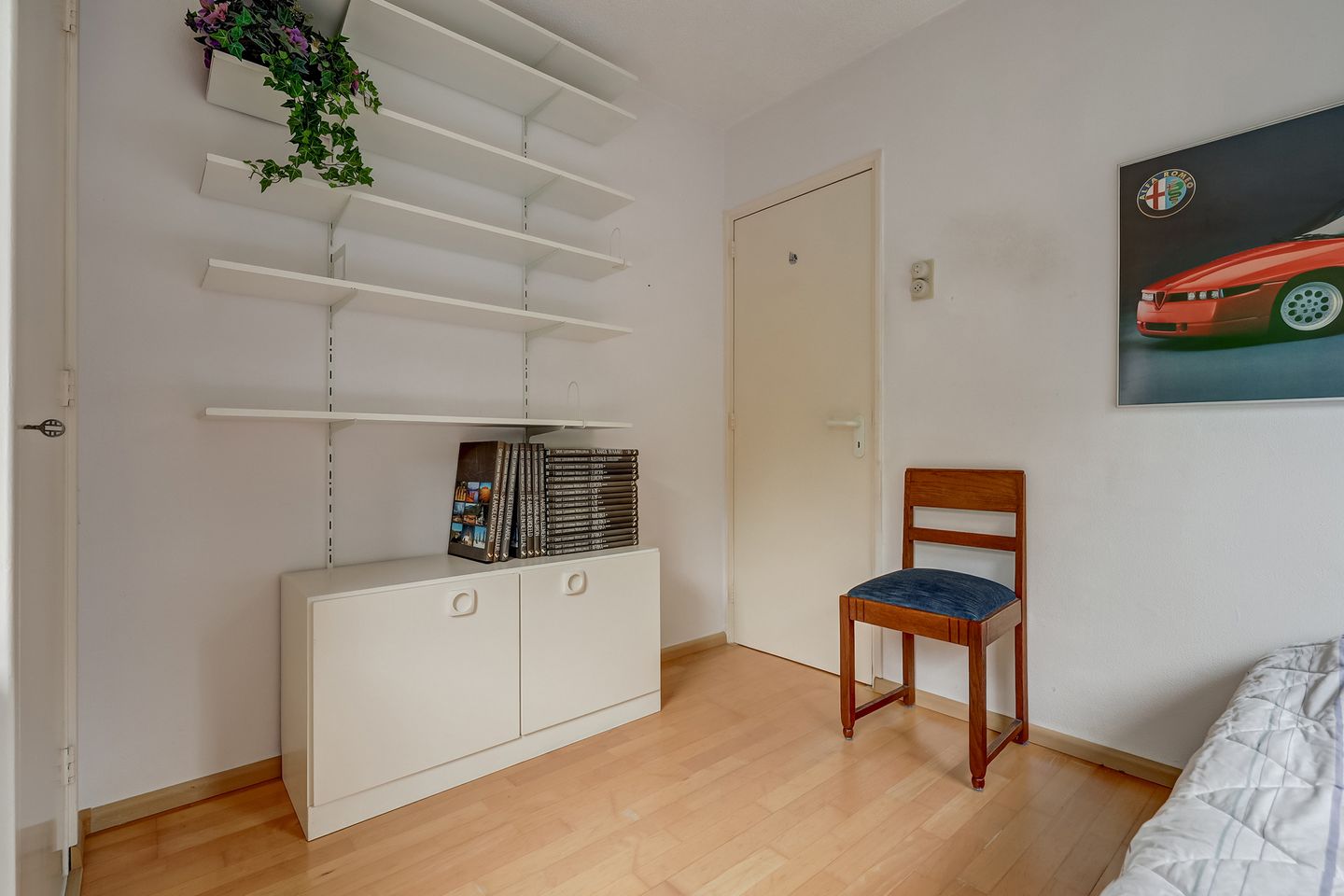 Photo 34 of Chloralaan 4