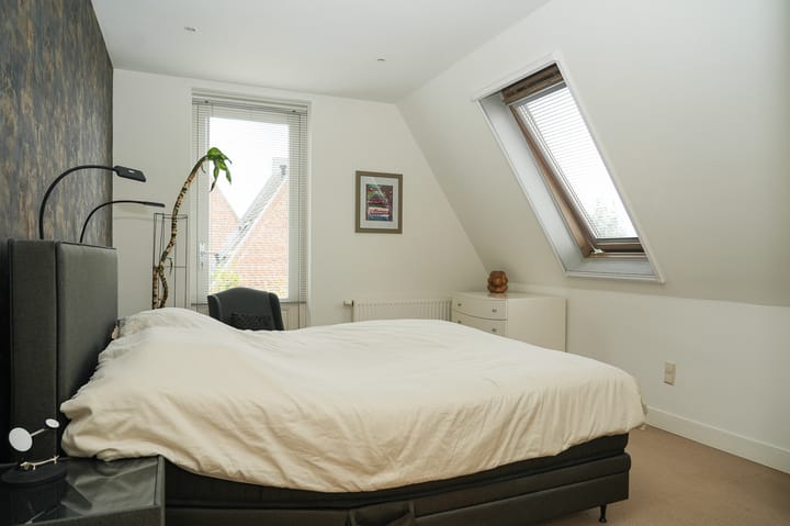 Foto 26 van Dorp 94-B