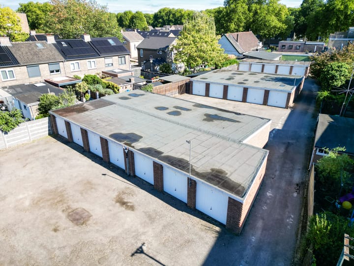 Rafaëlstraat 2, Geleen