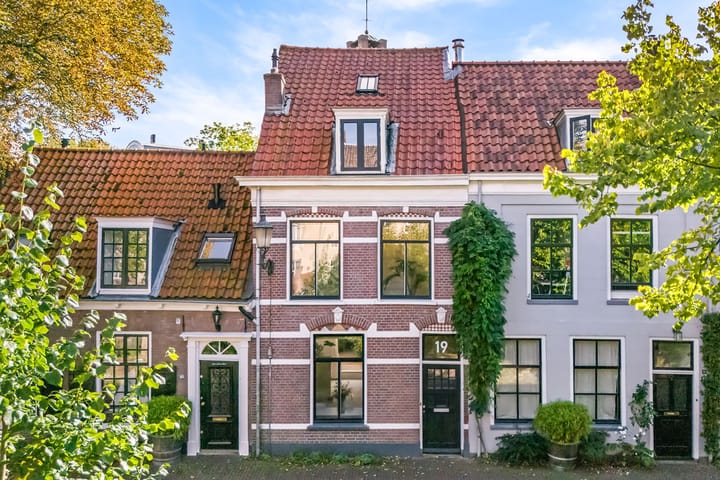 Zuidsingel 19