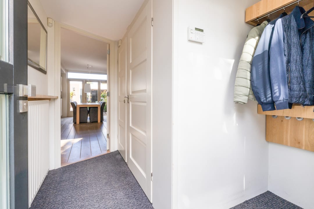 Foto 7 van Midden Woerd 49