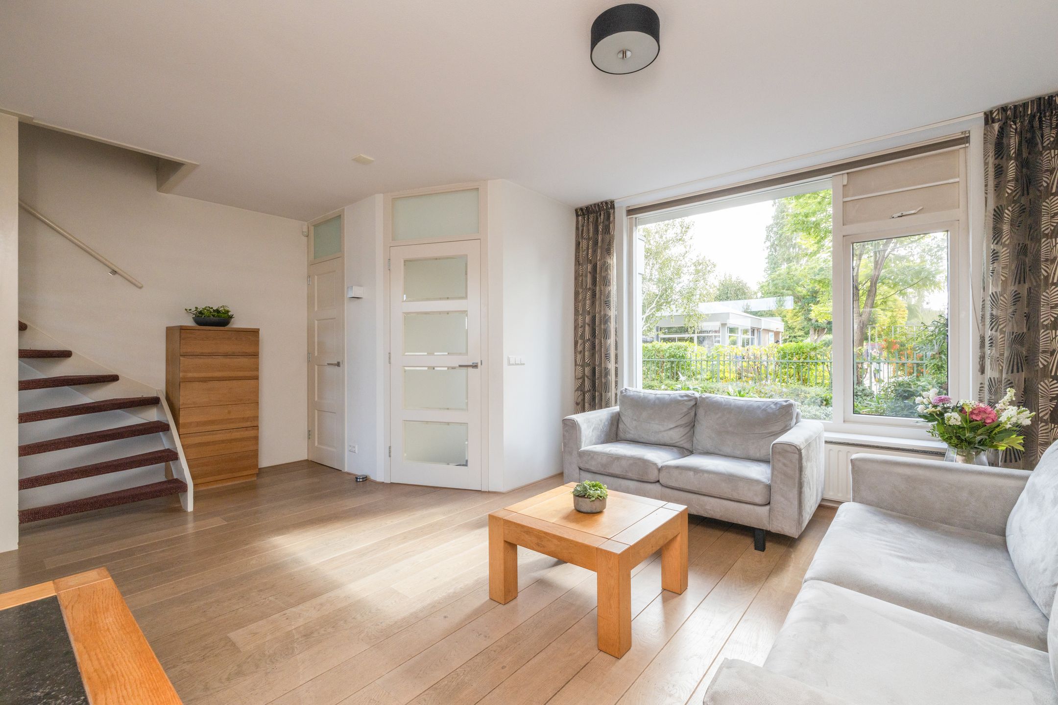 Foto 9 van Midden Woerd 49