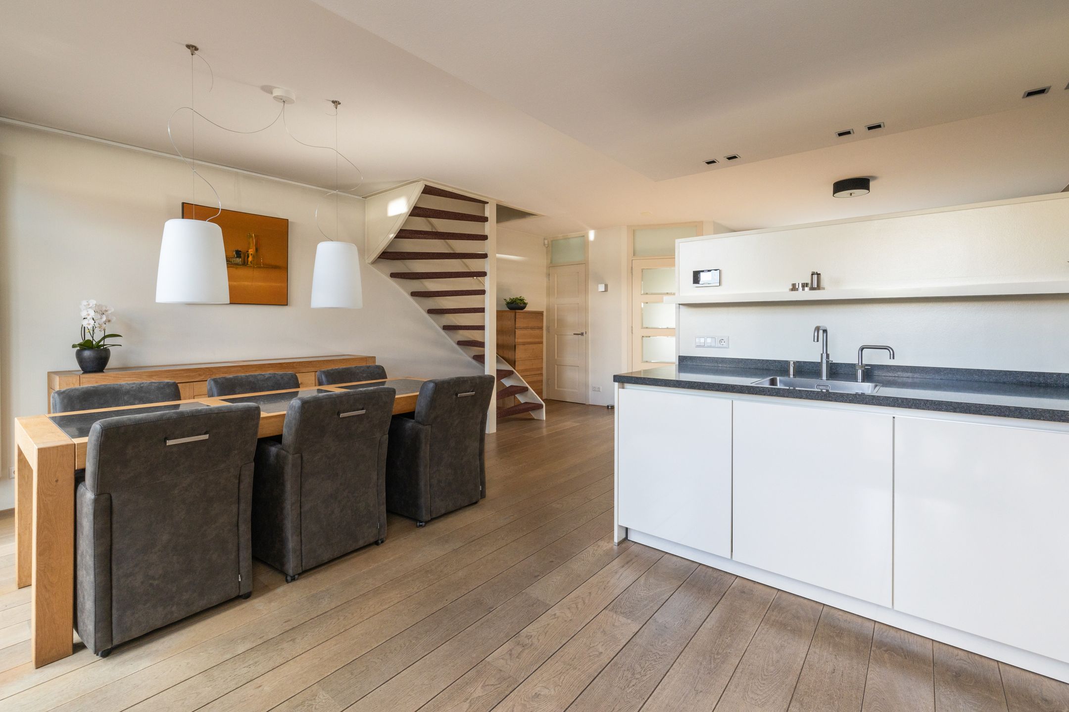 Foto 12 van Midden Woerd 49