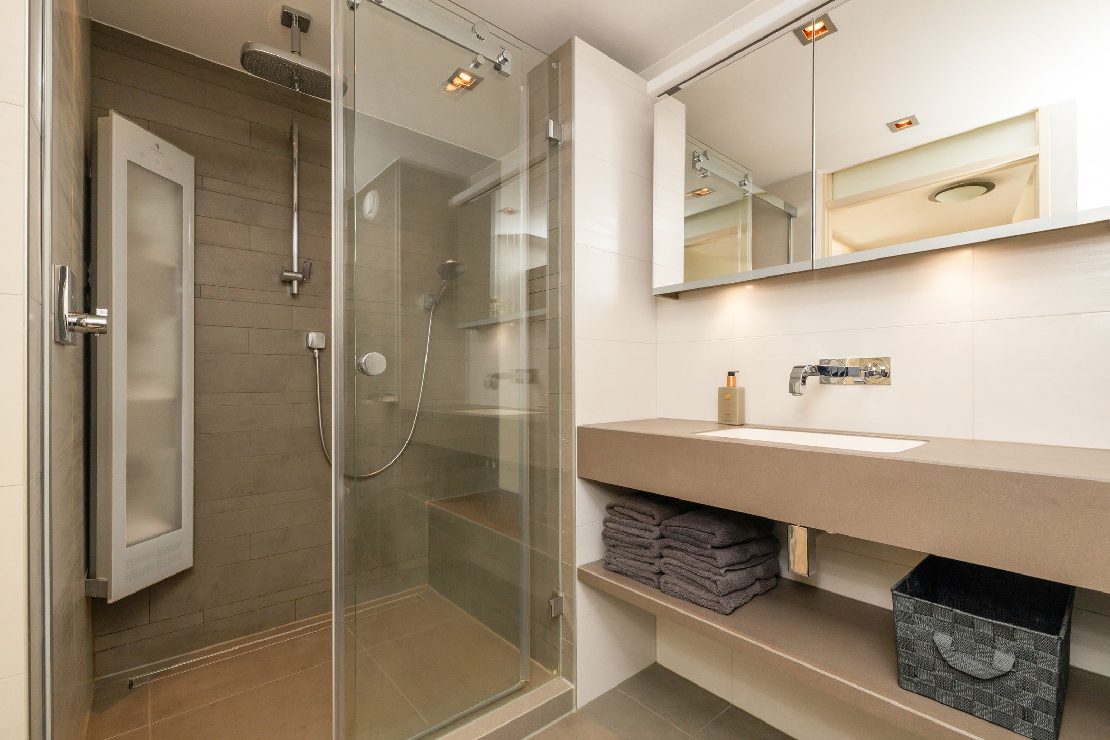 Foto 18 van Midden Woerd 49