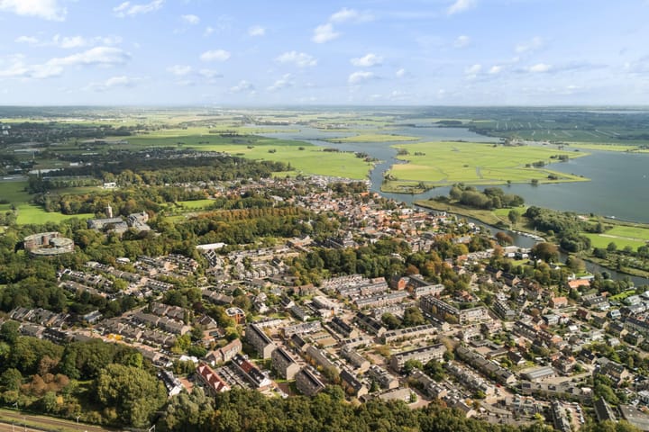 Photo 3 of van Mathenessestraat 43