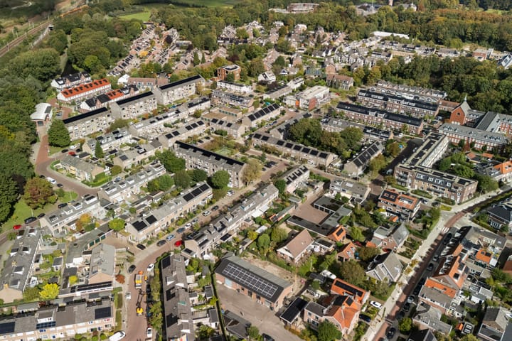 Photo 4 of van Mathenessestraat 43