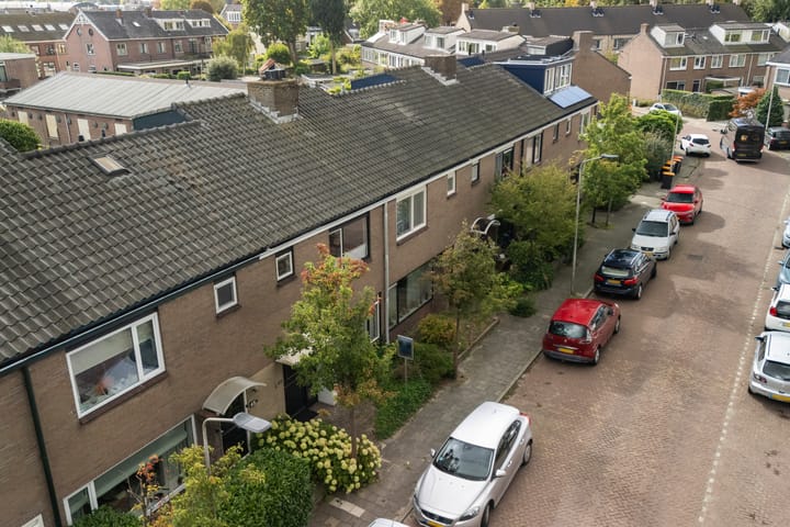 Photo 7 of van Mathenessestraat 43