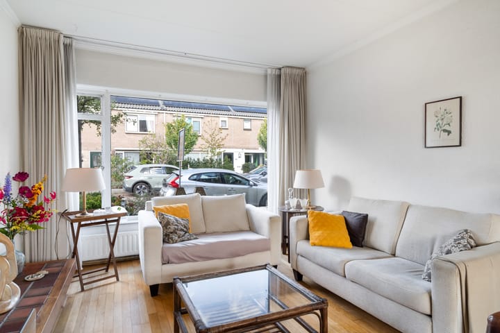 Photo 14 of van Mathenessestraat 43