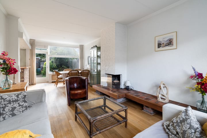 Photo 15 of van Mathenessestraat 43