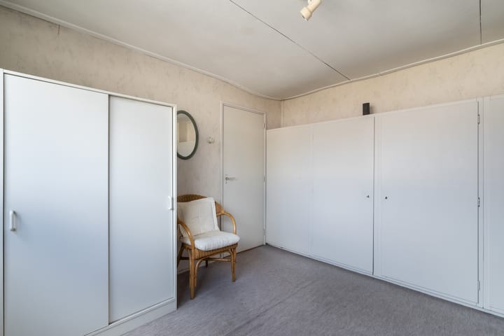 Photo 30 of van Mathenessestraat 43