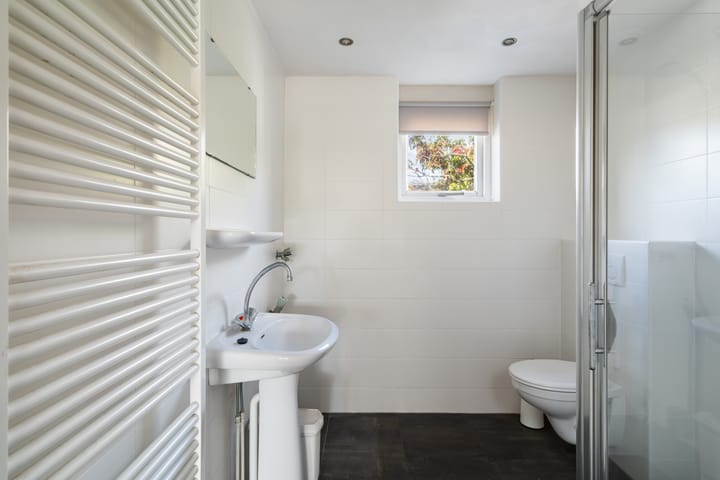 Photo 33 of van Mathenessestraat 43