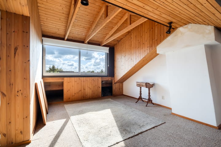 Photo 38 of van Mathenessestraat 43