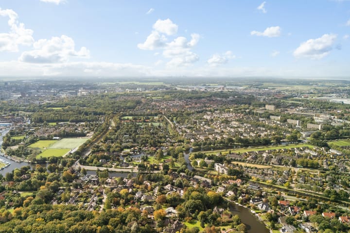 Photo 51 of van Mathenessestraat 43