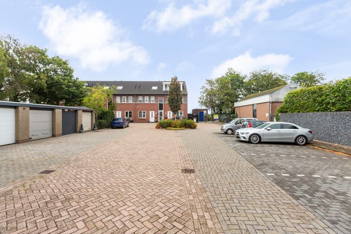 Photo 3 of Oranjestraat 12