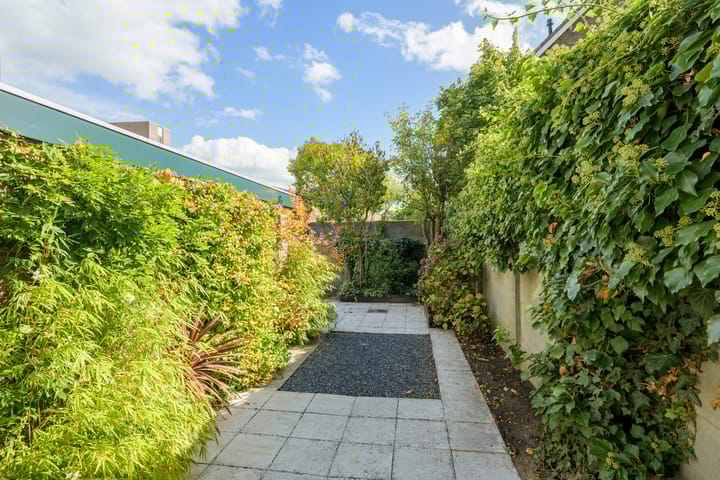 Foto 26 van van Duijvenvoordestraat 72