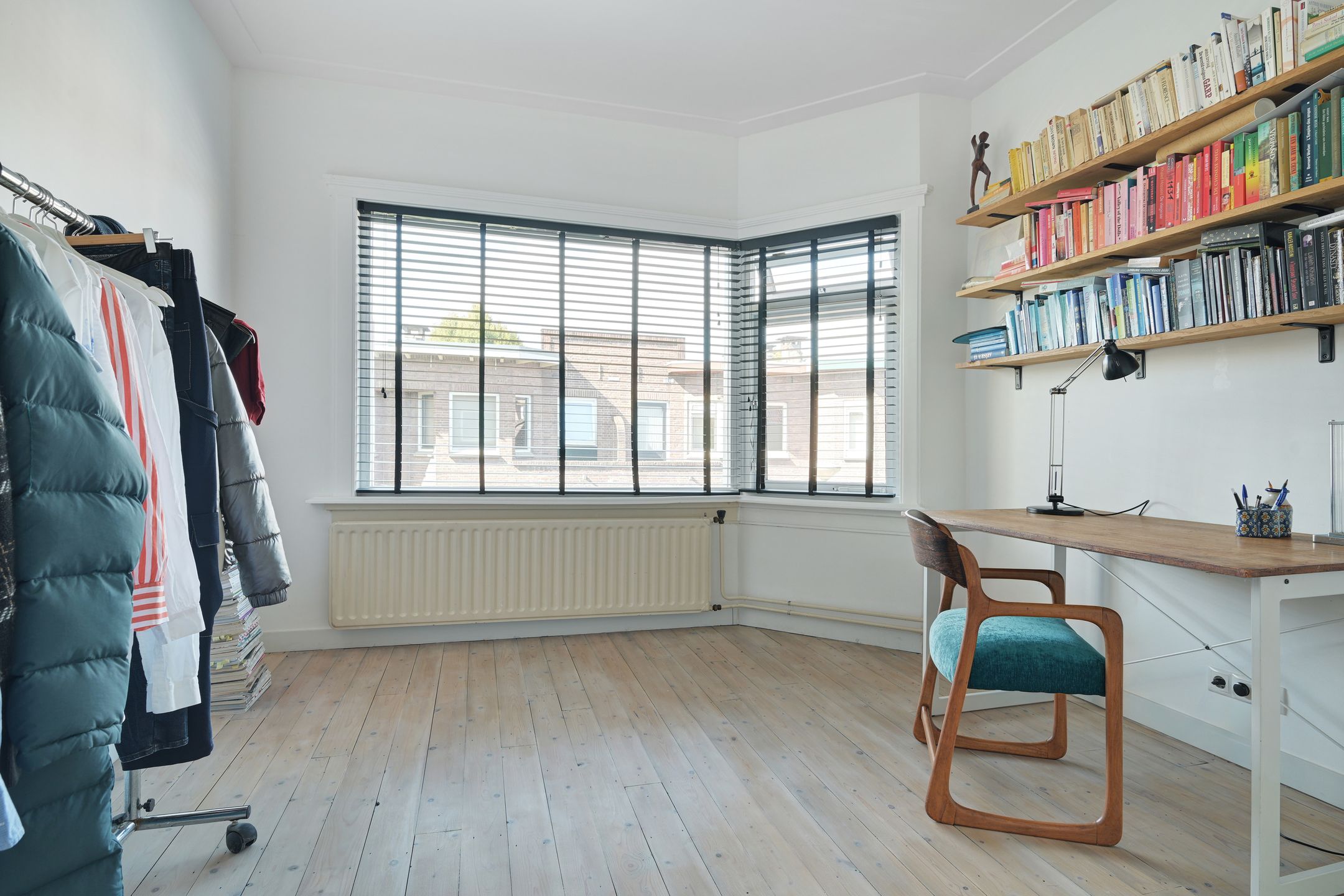 Foto 33 van van Duijvenvoordestraat 72