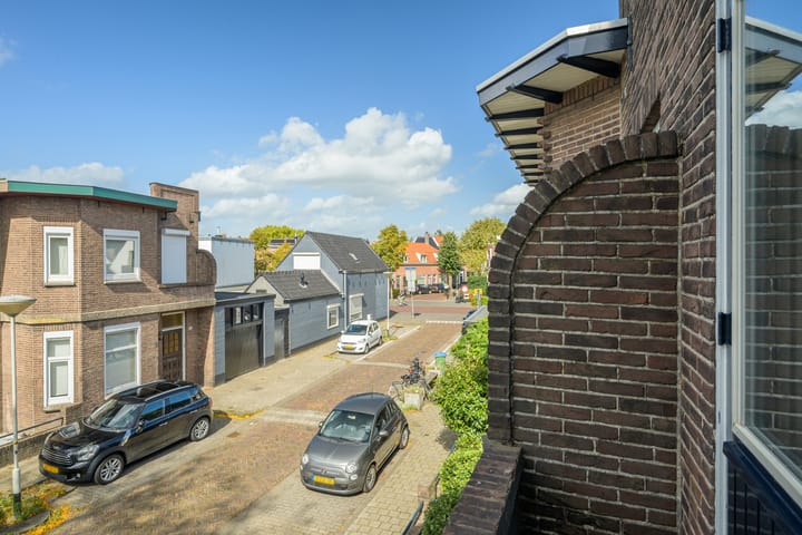 Foto 38 van van Duijvenvoordestraat 72