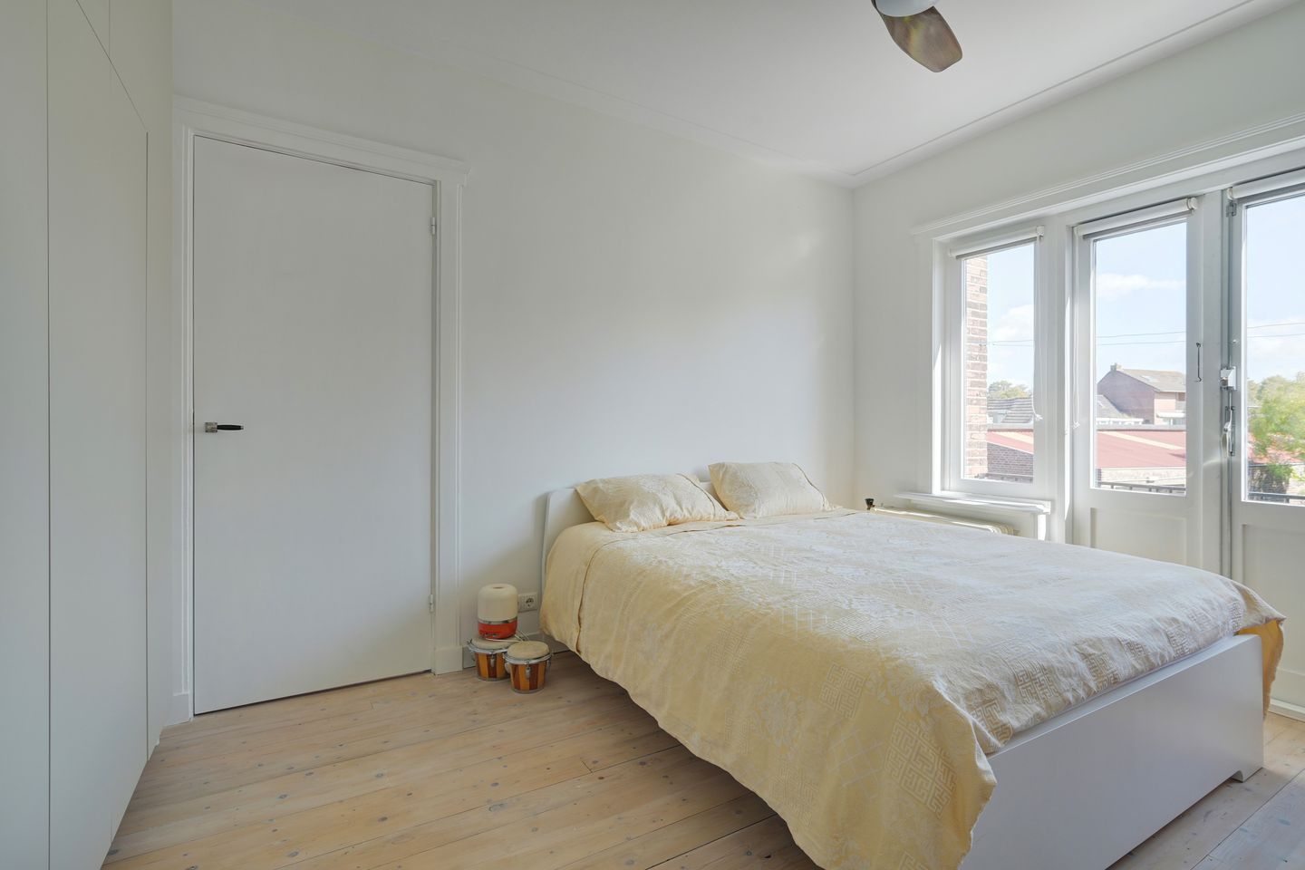 Foto 40 van van Duijvenvoordestraat 72