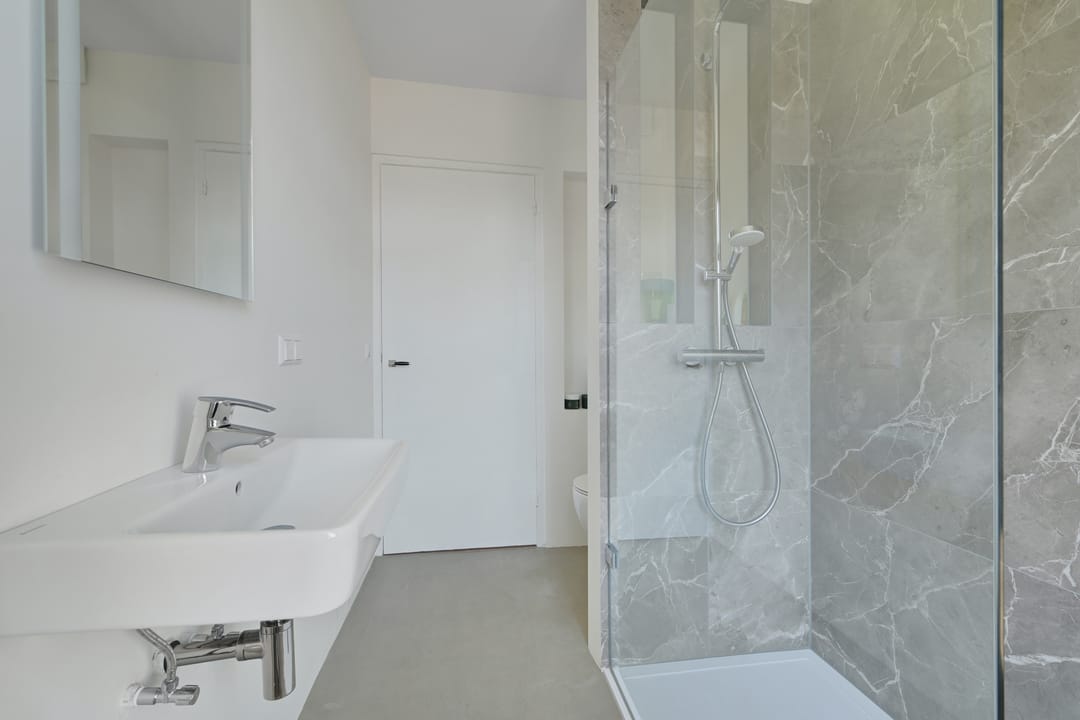 Foto 47 van van Duijvenvoordestraat 72