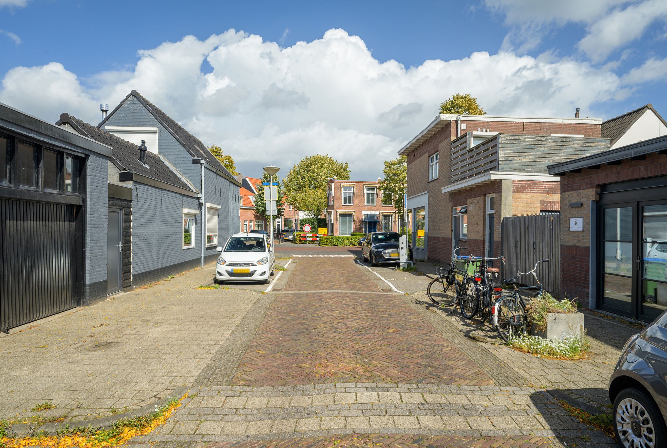 Foto 51 van van Duijvenvoordestraat 72