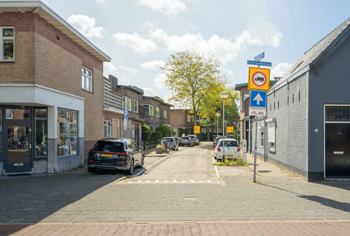 Foto 53 van van Duijvenvoordestraat 72