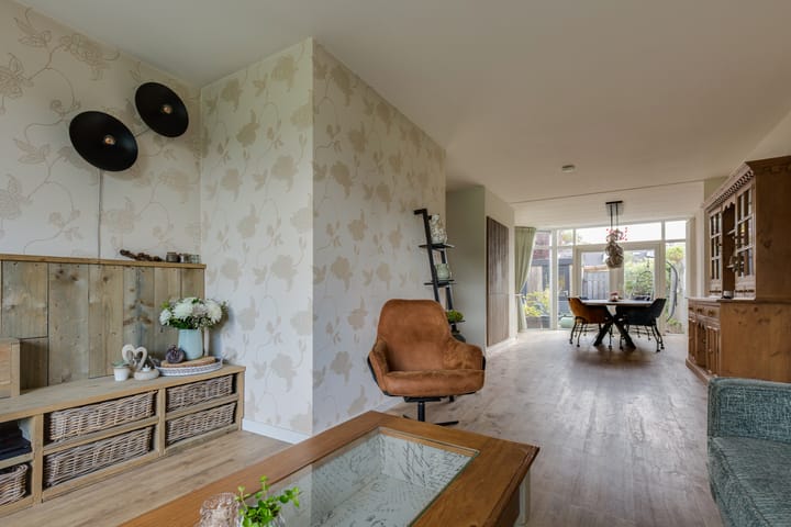 Photo 15 of Buizerdstraat 36