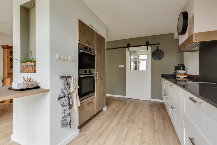 Photo 19 of Buizerdstraat 36