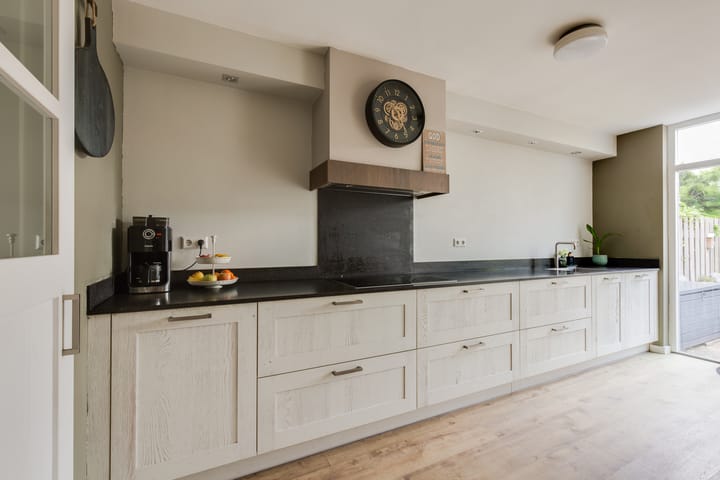 Photo 20 of Buizerdstraat 36