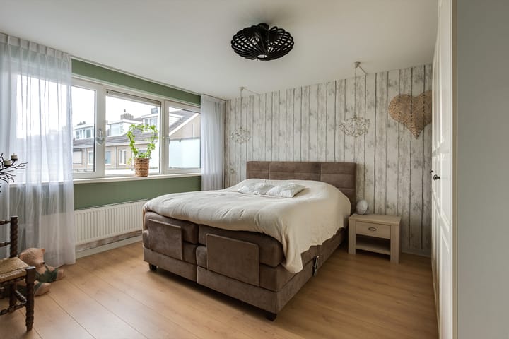 Photo 22 of Buizerdstraat 36