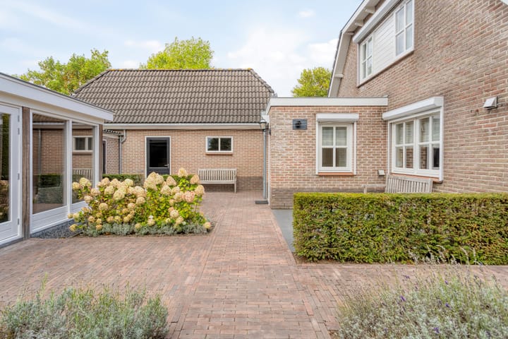 Foto 2 van Hazelaarstraat 2