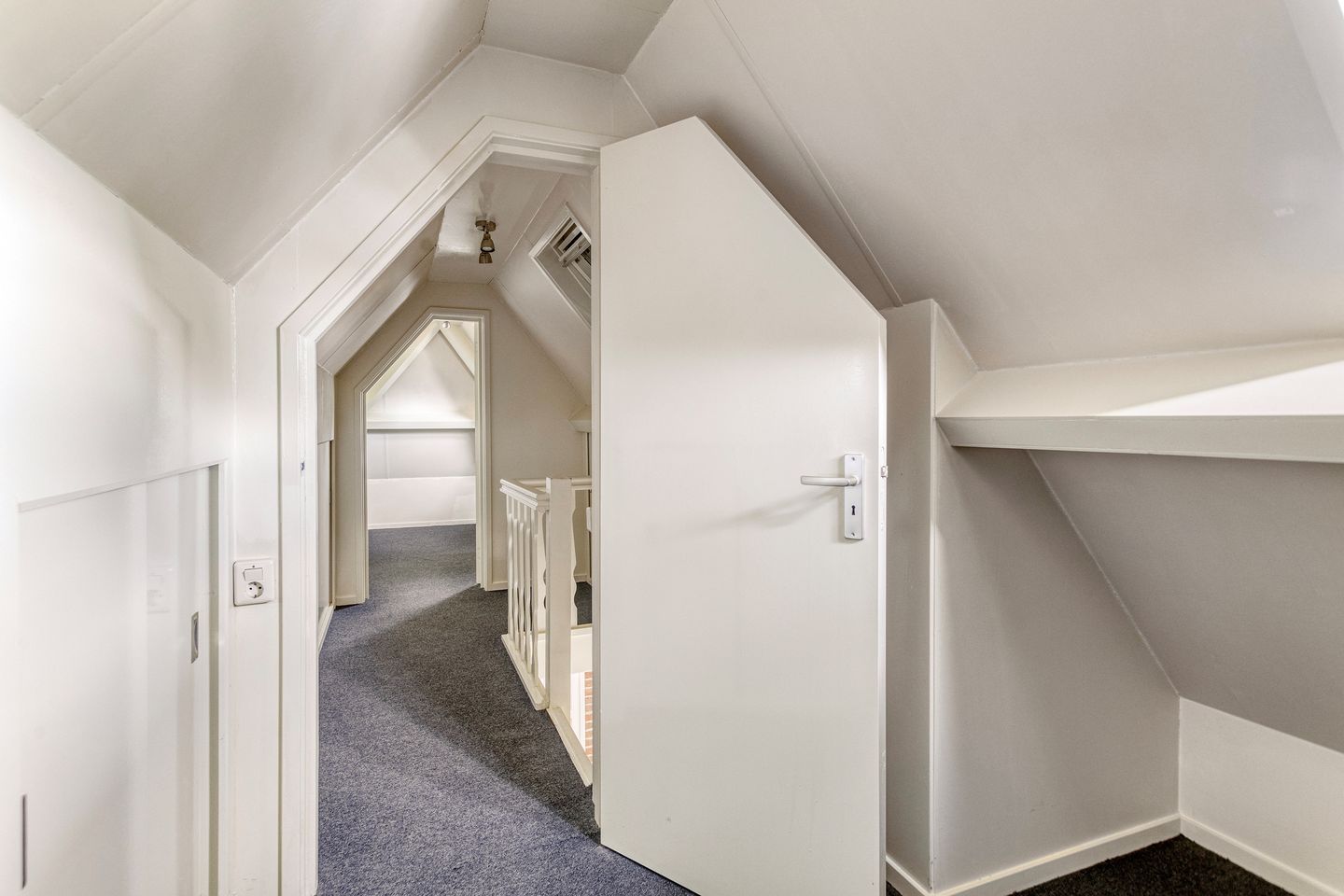 Foto 35 van Hazelaarstraat 2