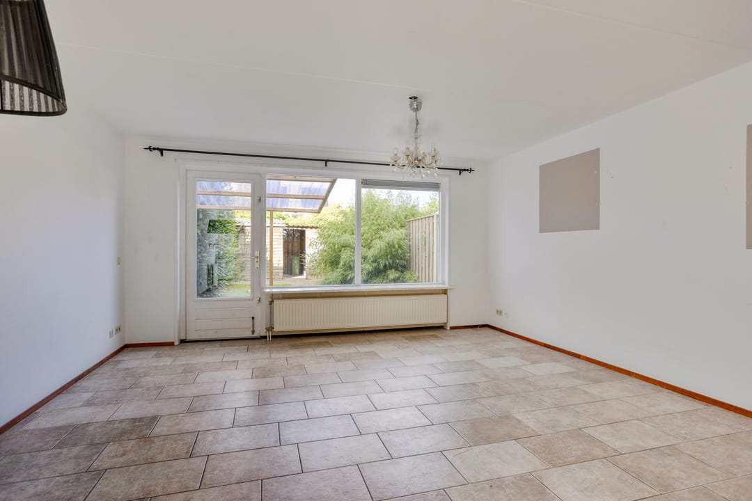 Photo 2 of Zonnebloemstraat 13