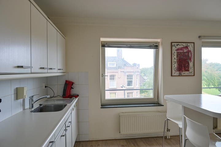 Photo 16 of Kralingseweg 11-D